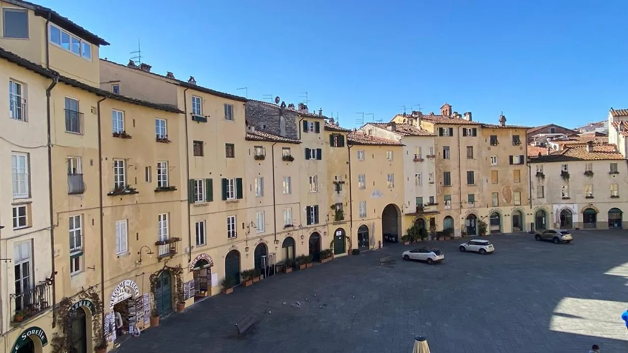 Luccastay Anfiteatro Apartment Lucca